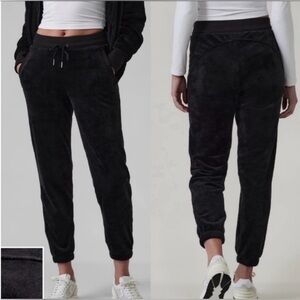 Athleta Recover Cozy Jogger Black size Large